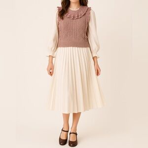 OLI & HALI Lace Trim Cable Knit Sweater Vest | Medium | Mauve | Cottagecore